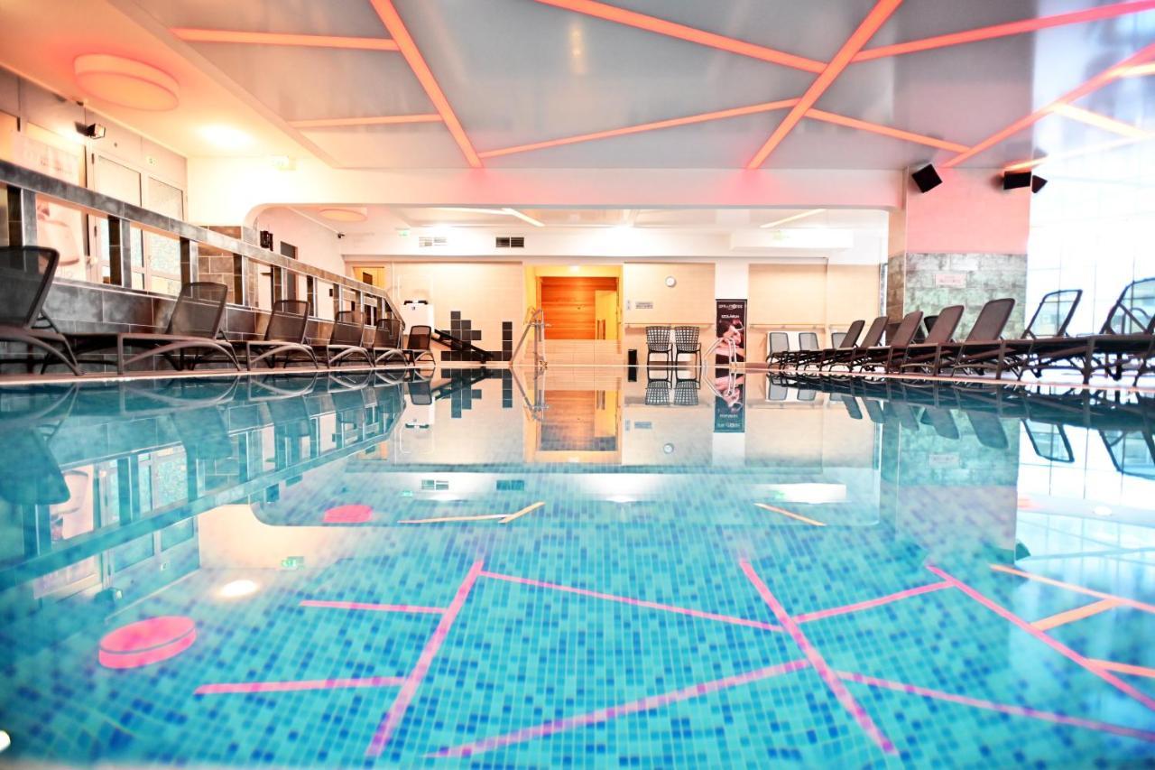 Hotel Eger & Park Bagian luar foto