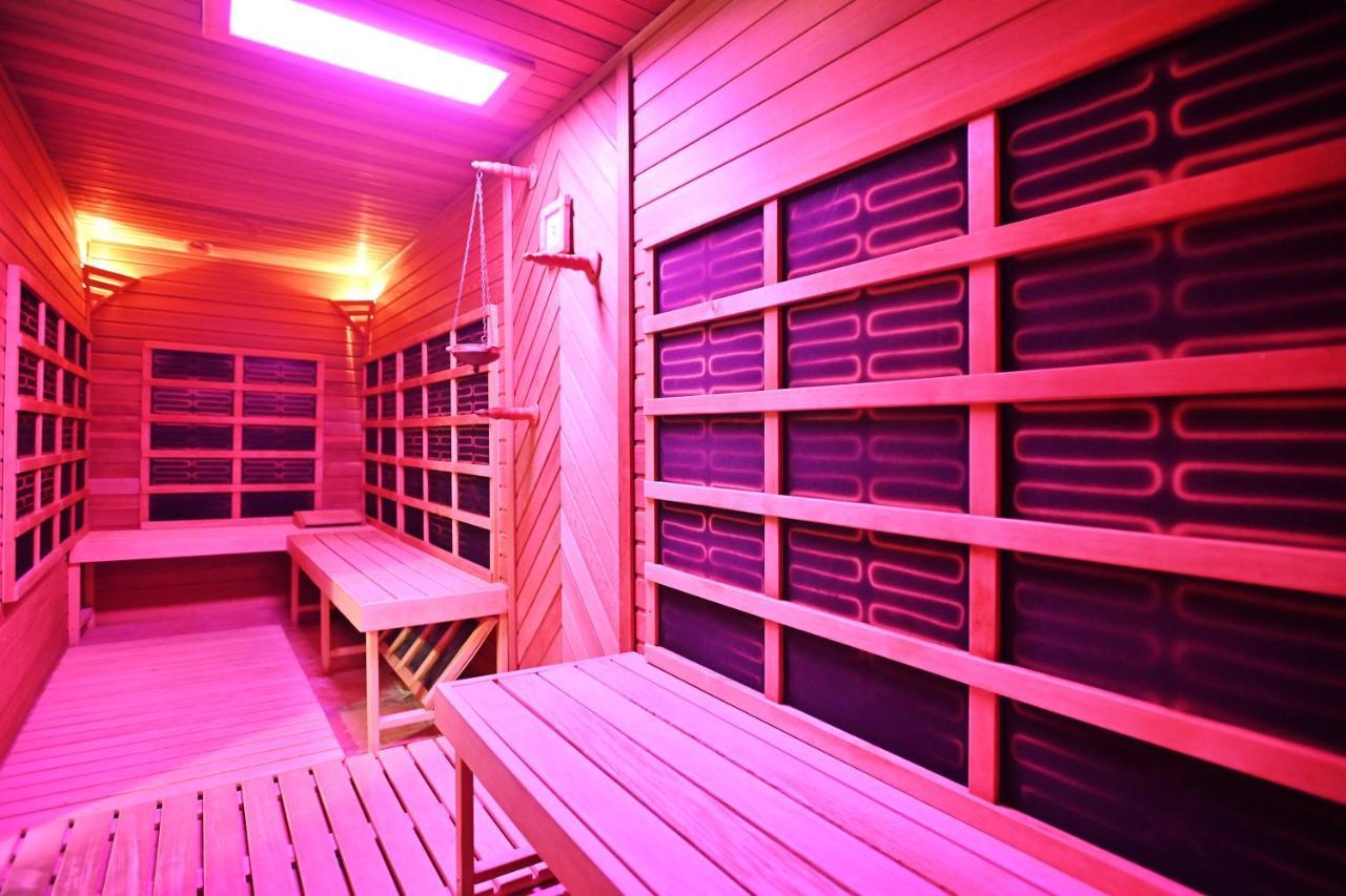 Hotel Eger & Park Bagian luar foto
