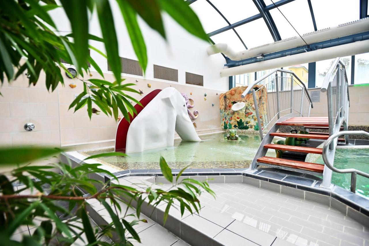 Hotel Eger & Park Bagian luar foto